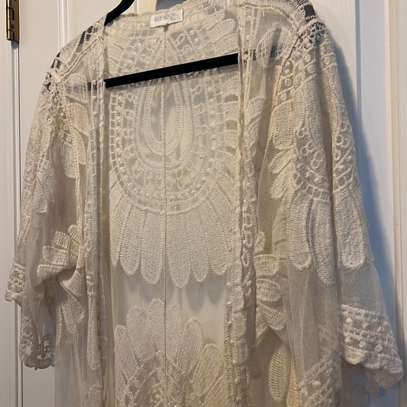 Top - Picture 3 of 4